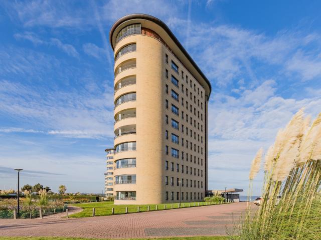 Woning te koop: Marinaweg 103 1 AH Almere Vastgoed Nederland