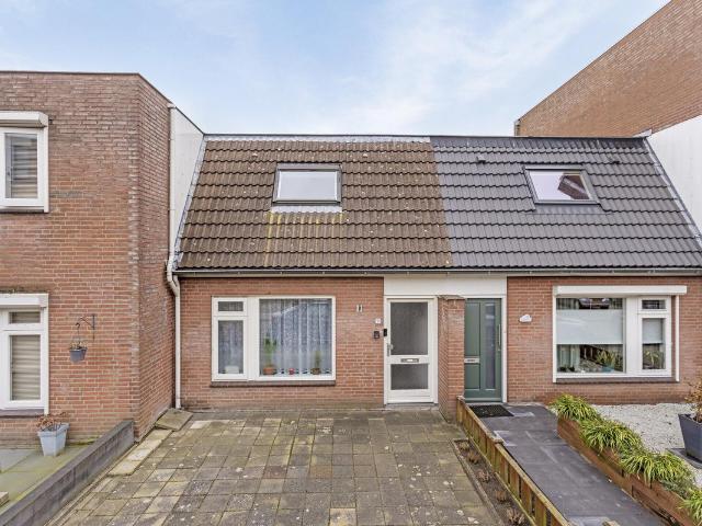 Woning te koop: Mede 9 5142NX Waalwijk Vastgoed Nederland