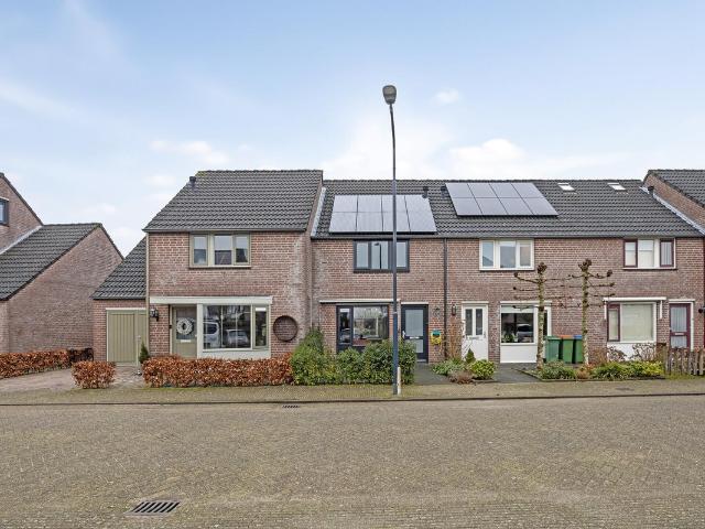 Woning te koop: Meidoorn 23 4841LT Prinsenbeek Vastgoed Nederland