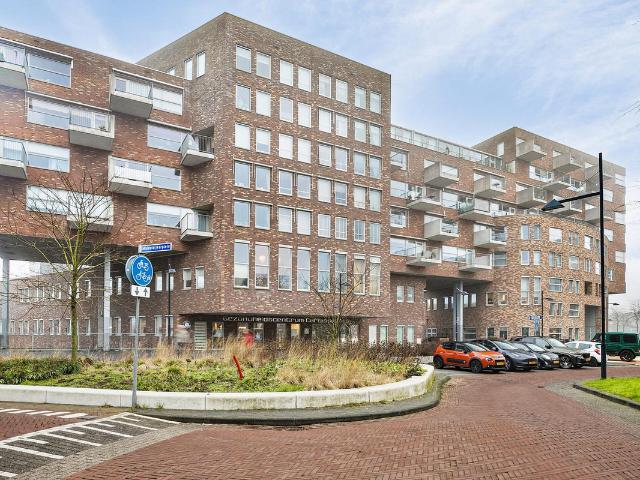 Woning te koop: Middeldijkerplein 136 2 DL Barendrecht Vastgoed Nederland