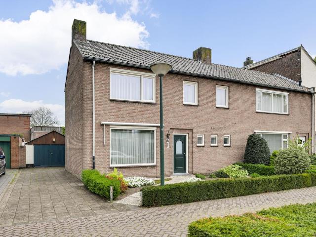 Woning te koop: Molenstraat 44 6026CM Maarheeze Vastgoed Nederland