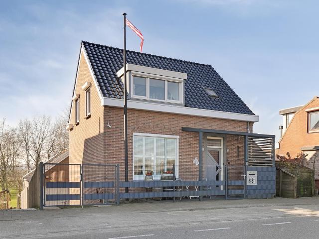 Woning te koop: Molenstraat 95 4793RA Fijnaart Vastgoed Nederland