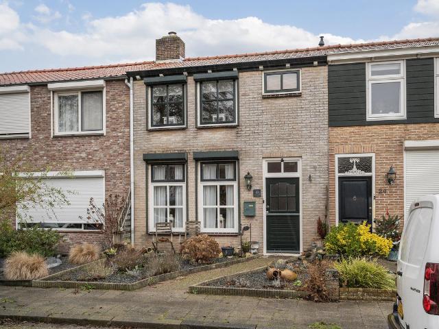 Woning te koop: Oostsingel 23 4695BM Sint Maartensdijk Vastgoed Nederland