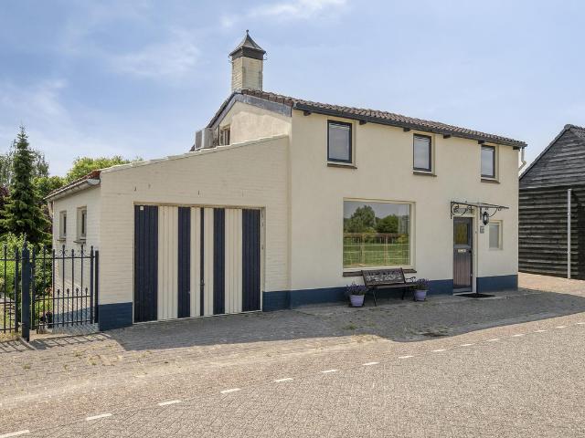 Woning te koop: Oude Heijningsedijk 155 4 RE Heijningen Vastgoed Nederland