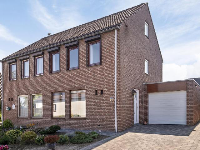 Woning te koop: Pastoor Boumanstraat 19 4583SH Terhole Vastgoed Nederland