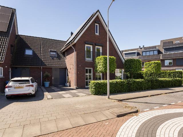 Woning te koop: Pergolesilaan 1 3363KC Sliedrecht Vastgoed Nederland