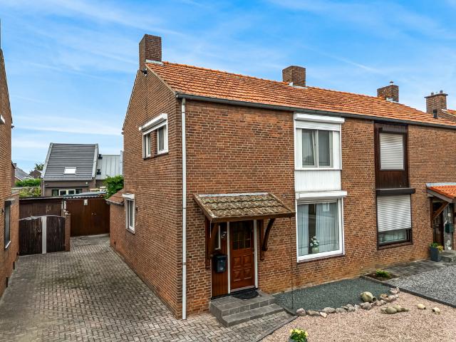 Woning te koop: Prins Hendrikstraat 19 6127BR Grevenbicht Vastgoed Nederland