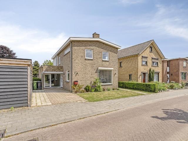Woning te koop: Prins Hendrikstraat 1 5802BD Venray Vastgoed Nederland