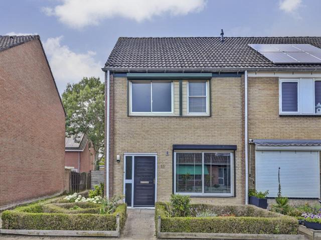 Woning te koop: Prinses Wilhelminastraat 15 4435AG Baarland Vastgoed Nederland