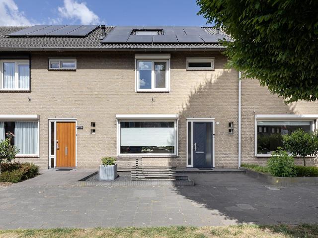 Woning te koop: Raadhuisstraat 243 5 GE Best Vastgoed Nederland