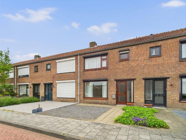 Woning te koop: Robertstraat 57 4571AS Axel Vastgoed Nederland