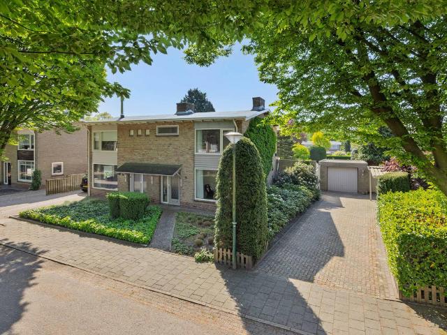Woning te koop: Rozenstraat 15 5384GX Heesch Vastgoed Nederland