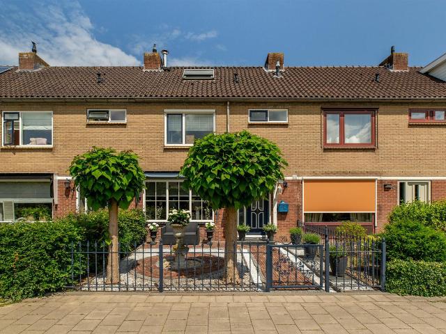 Woning te koop: Schaatsbaan 136 2 VW Barendrecht Vastgoed Nederland