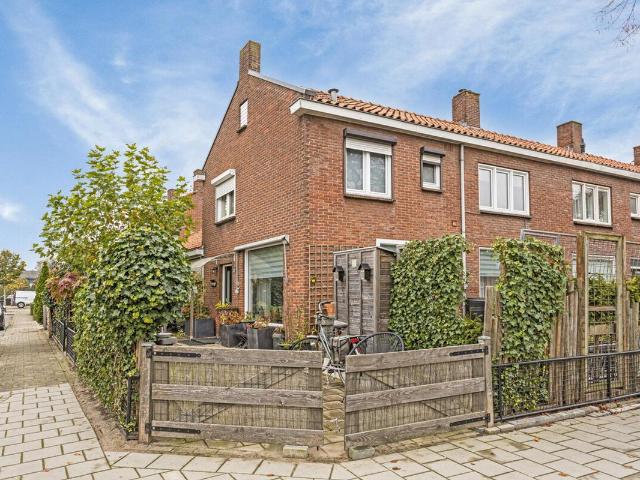 Woning te koop: Schipholtstraat 16A 7534CX Enschede Vastgoed Nederland