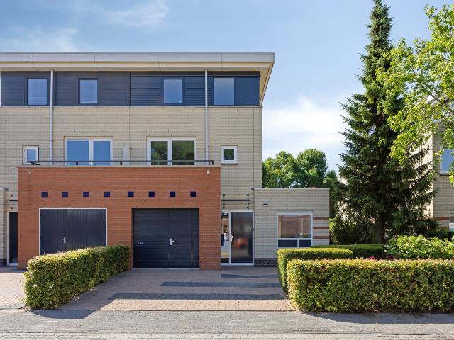 Woning te koop: Smaragd 73 3893ES Zeewolde Vastgoed Nederland