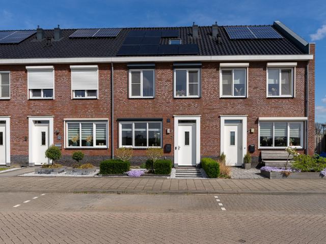 Woning te koop: Sportlaan 7 4286ES Almkerk Vastgoed Nederland