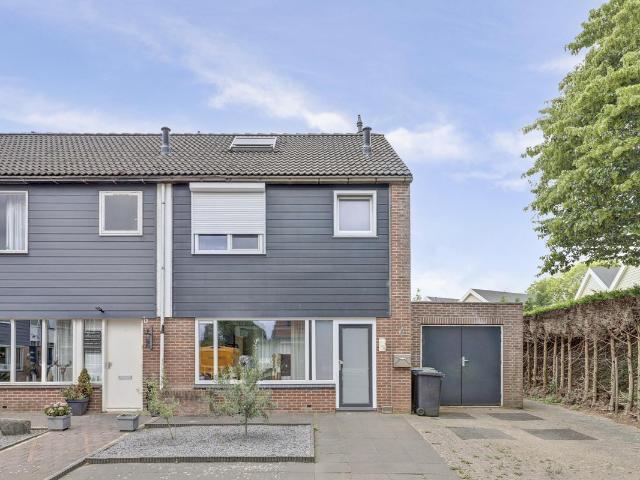 Woning te koop: Stoofboogerd 8 4421DE Kapelle Vastgoed Nederland