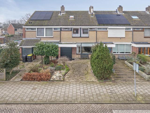 Woning te koop: Sterrenlaan 9 3297TM Puttershoek Vastgoed Nederland