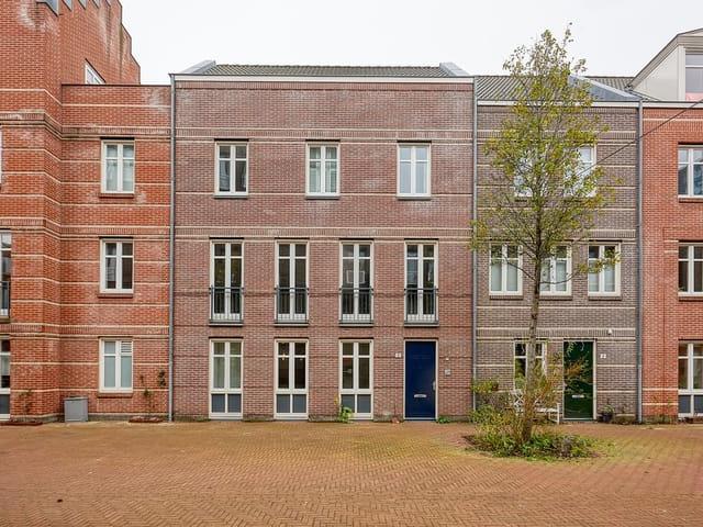 house for rent in Adriaan Vlackstraat 2 2515XT Den Haag Rivierenbuurt Noord Den Haag