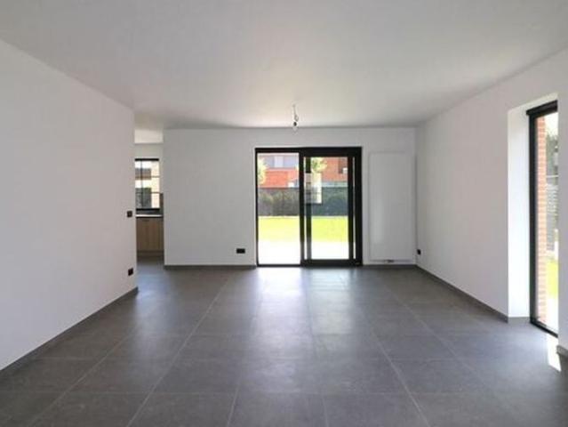 Woning te huur in Tessenderlo voor € 1.350 met 3 slaapkamers