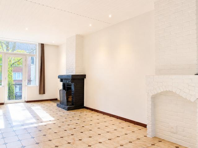 Woning te huur in Vorst voor € 2.850 met 5 slaapkamers