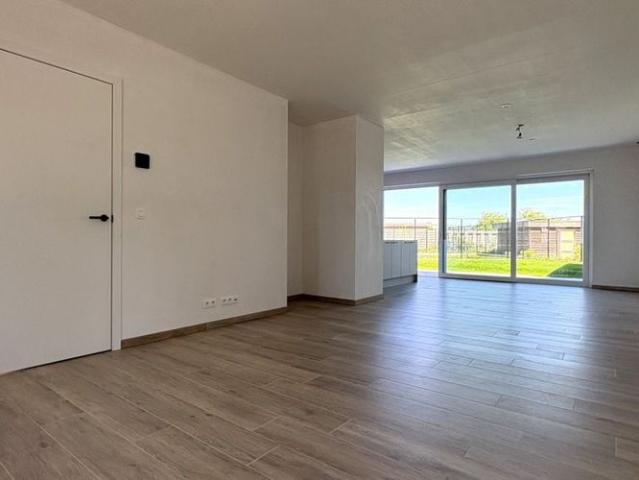 Woning te huur in Waregem voor € 1.200 met 4 slaapkamers
