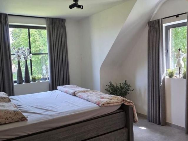 Woning te huur in Wuustwezel voor € 1.725 met 3 slaapkamers