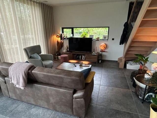 Woning te huur in Zutendaal voor € 1.500 met 3 slaapkamers