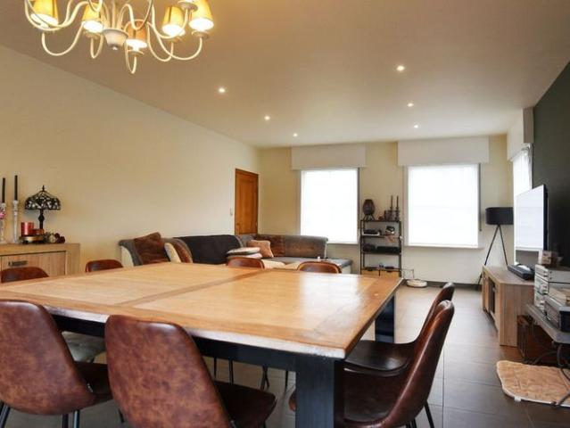 Woning te huur in Adegem voor € 1.170 met 5 slaapkamers