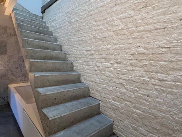 Woning te huur in Antwerpen voor € 1.950 met 2 slaapkamers