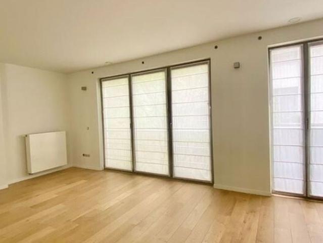 Woning te huur in Elsene voor € 2.500 met 3 slaapkamers