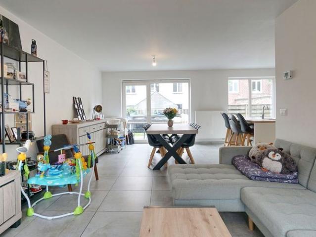 Woning te huur in Handzame voor € 900 met 3 slaapkamers