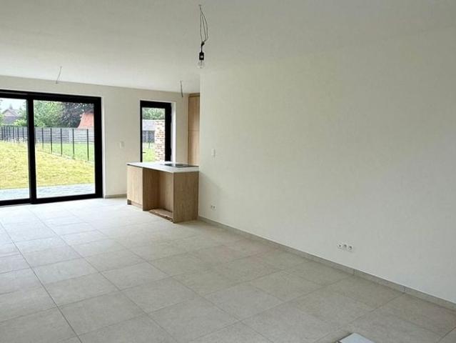Woning te huur in Kinrooi voor € 1.550 met 5 slaapkamers
