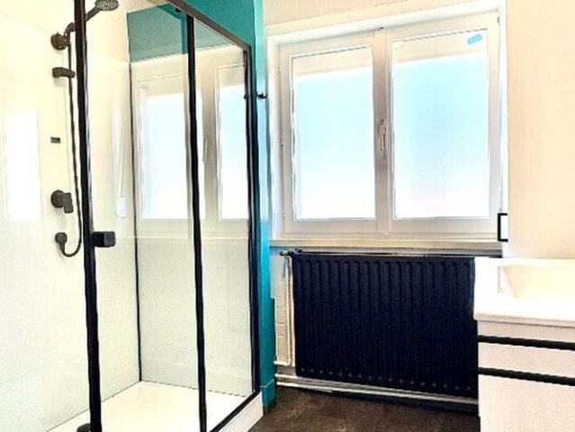 Woning te huur in Kuurne voor € 925 met 3 slaapkamers