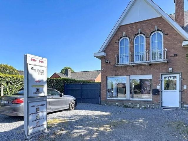 Woning te huur in Lovendegem voor € 1.400 met 2 slaapkamers