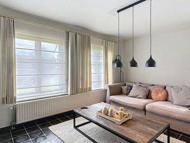 Woning te huur in Maaseik voor € 1.650 met 3 slaapkamers