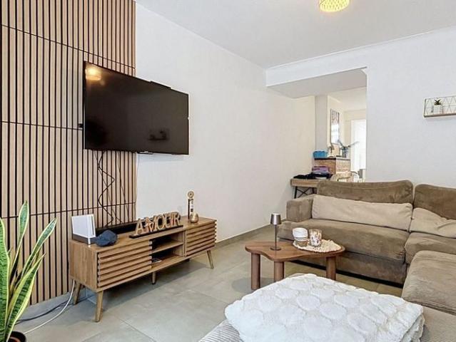 Woning te huur in Moeskroen voor € 975 met 4 slaapkamers