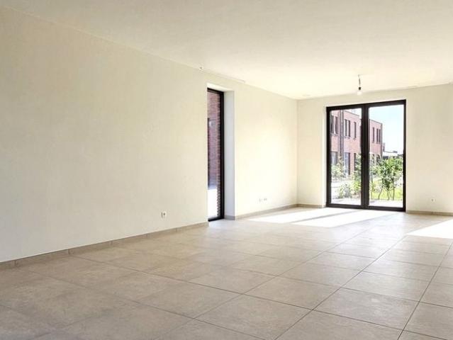 Woning te huur in Oudegem voor € 1.500 met 3 slaapkamers
