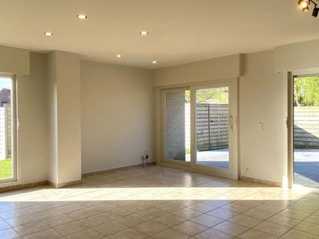 Woning te huur in Pittem voor € 950 met 3 slaapkamers