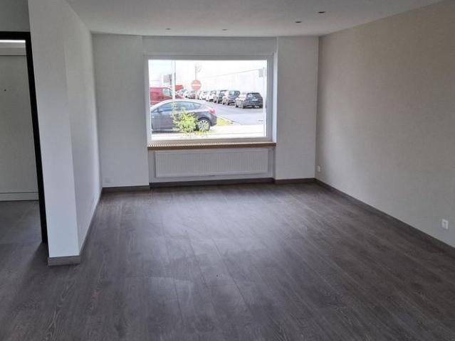 Woning te huur in Poperinge voor € 980 met 4 slaapkamers