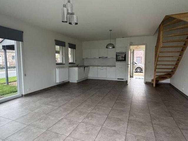 Woning te huur in Pottes voor € 890 met 3 slaapkamers