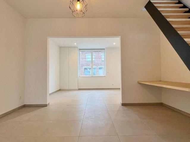 Woning te huur in Roesbrugge Haringe voor € 675 met 3 slaapkamers
