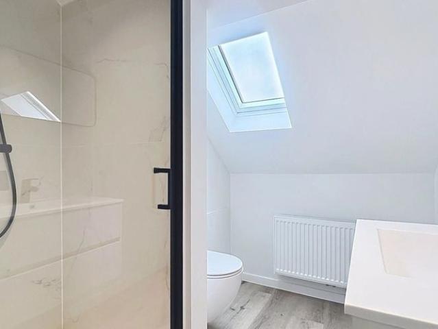 Woning te huur in Sint Lambrechts Woluwe voor € 3.000 met 6 slaapkamers