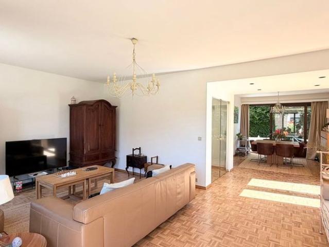 Woning te huur in Sint Pieters Woluwe voor € 2.400 met 3 slaapkamers