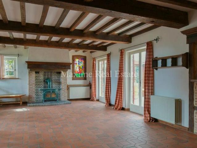 Woning te huur in Sterrebeek voor € 1.950 met 2 slaapkamers