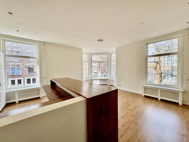 Woning te huur: Lomanstraat 33A 1075PT Amsterdam