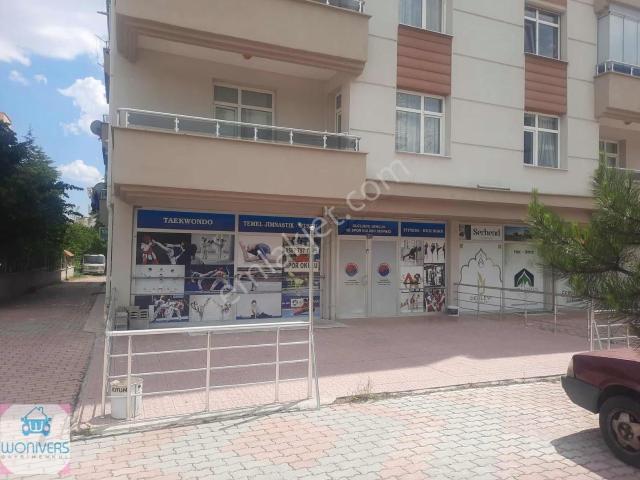 Wonivers'den Satılık Depolu Dükkan