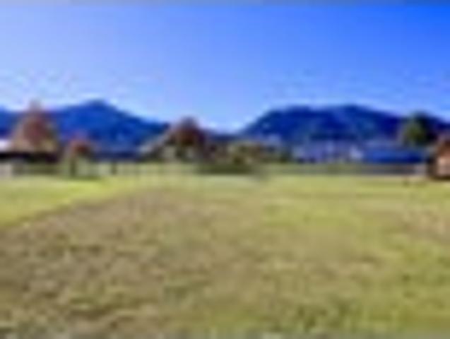 Woodbank Estates Hanmer's premier lifestyle.