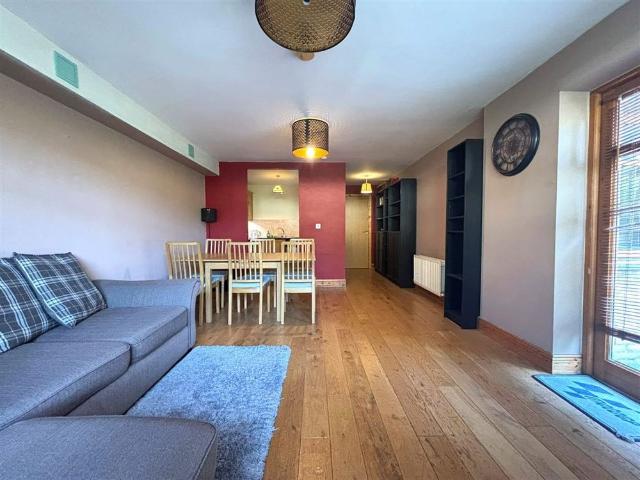 Woodbrook Hall, Castleknock, Dublin 15