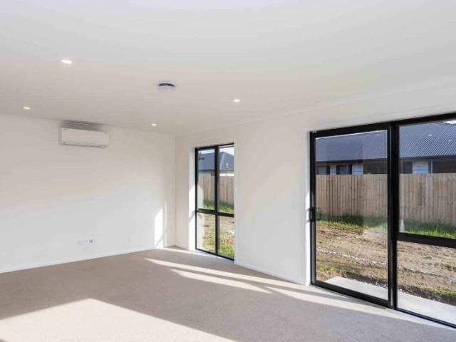 Woodbury Estate, Leeston 3 Bed/2 Bath spacious family home